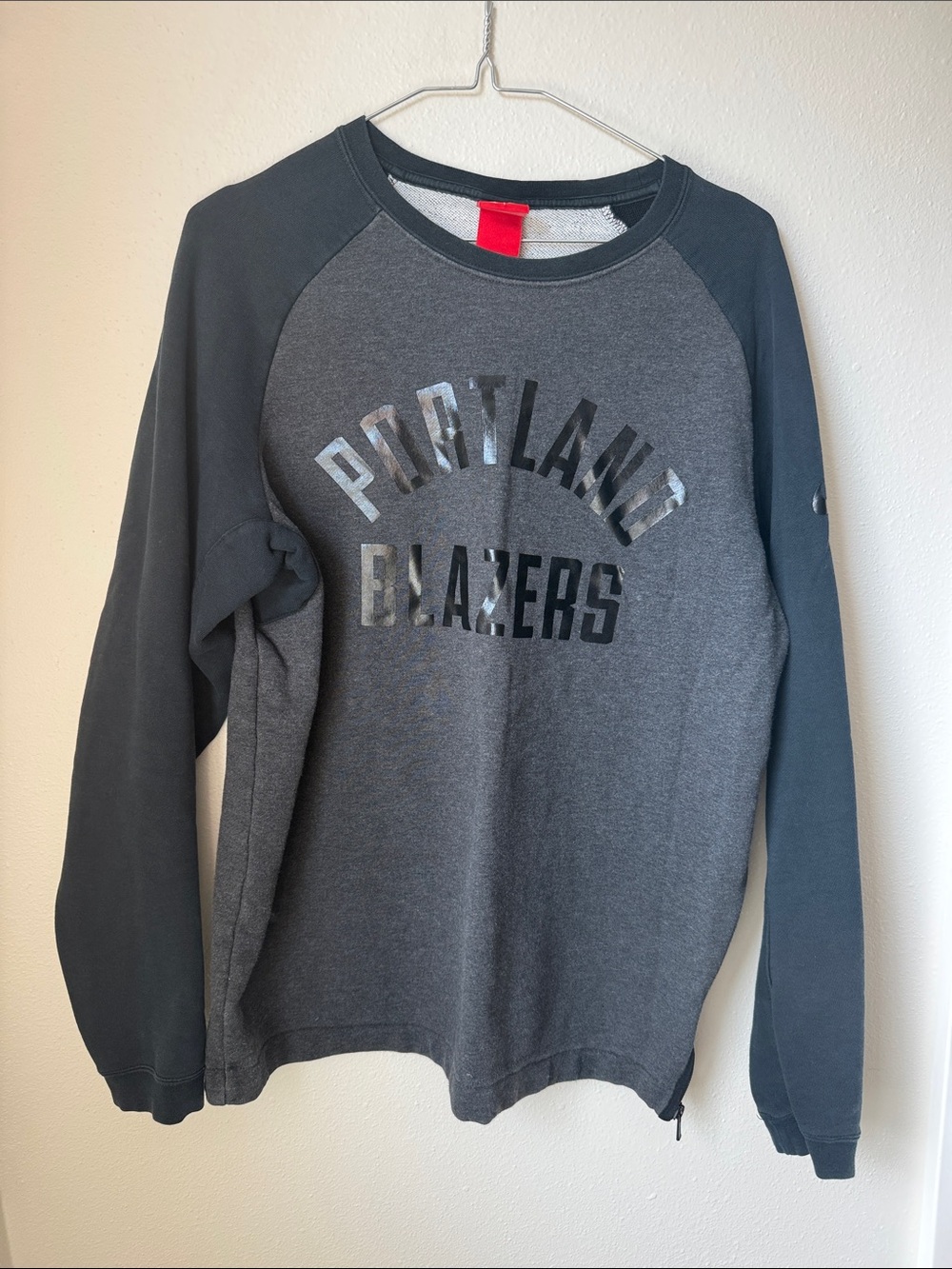 Portland TrailBlazers Gray Raglan Sweatshirt